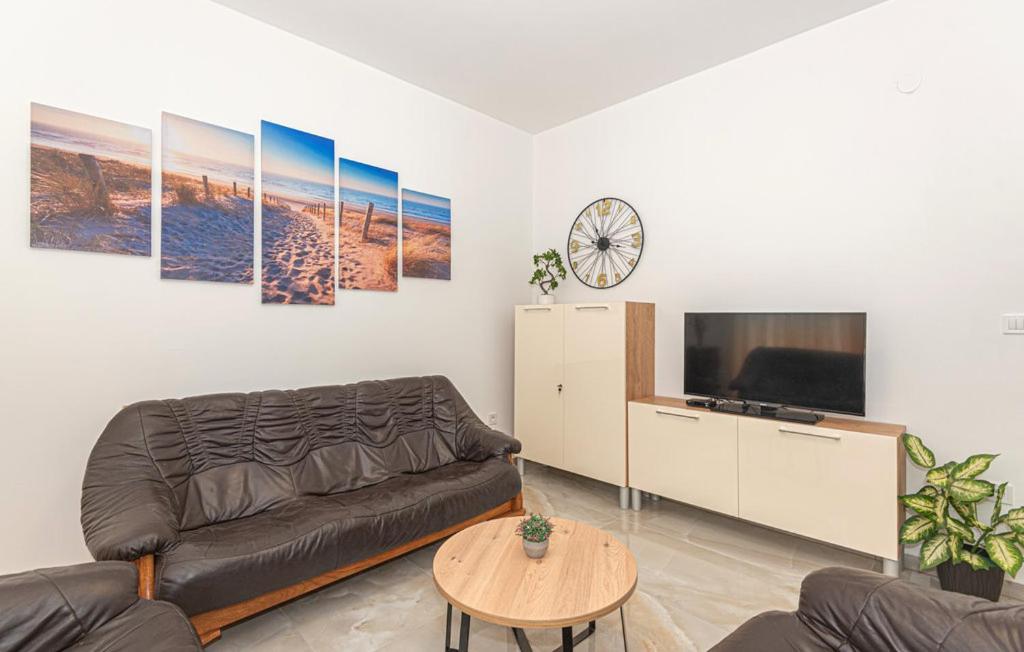 Holiday Home Gveric Vodice Eksteriør bilde